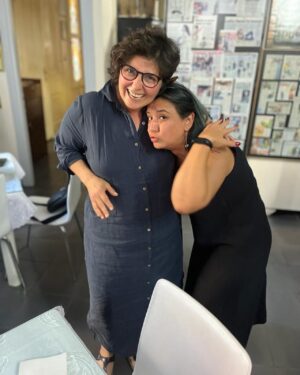Evren Duyal Instagram - Canım MSM ailem. Sürprizlere doyamadım. Teşekkürler teşekkürler teşekkürler. ( not: bundan sonra doğumgünlerimde hep dersim olsun bu muhteşeeeem:)) @nihangezen3 @fusundemirkus @tiyatora26 @ulutasibel @mscnklc 🙏🙏🙏