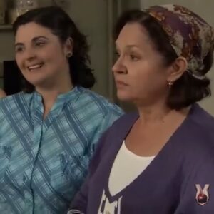 Evren Duyal Instagram - Işıklar içinde uyu Fatma Ablam… Senin gibi değerli bir insanın çırağı olabilmek ne büyük bir şans benim için. Teşekkürler. Aklımdasın… Kalbimdesin… #fatmakaranfil