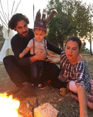 Evrim Solmaz Instagram - İki yaşında ..😊✌🏾️🎉💎🙏
we are two years old..😊✌🏾️🎉💎🙏
#ikiyaş #myboy #mylove #fire #indianbirthdayparty #love #peace #namaste #ateşbaşı #twoyearsold #myloves 😊🙏