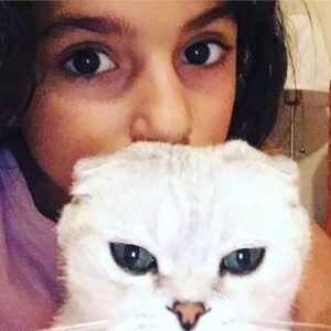 Eylem Canpolat Instagram - #internationalcatday benim boncuk gözlülerim DerinÖyküm ve Şeker♥️