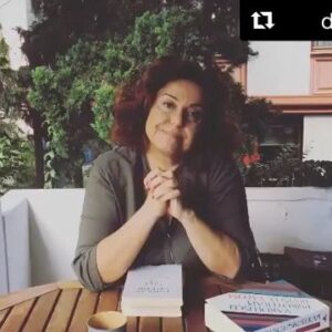Eylem Canpolat Instagram - “İyi adamların kız çocuğu olsun♥️” #Repost @drgulcanozer with @get_repost
・・・
Psikiyatr Dr. Gülcan Özer anlatıyor: “Kız çocuğu babası olmak”
•
•
#baba #kızçocuğu #kizcocugubabasiolmak #drgulcanozer #terapii̇stanbul #herkeskendihayatınınkahramanı #insanhalleri