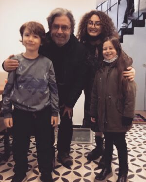 Eylül Şenocak Instagram - @masumlarapartmani @trt1 @ogm.pictures @hande_aytar_ajans #Mert Asutay... ☺️✌️