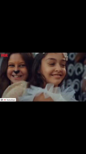 Eylül Şenocak Instagram - Masallara inanırsan eğer sen de bir gün tacını bulabilirsin.👑#taçsızprenses @tacsizprensesdizi_ @foxturkiye @elifkurtarannew 💛