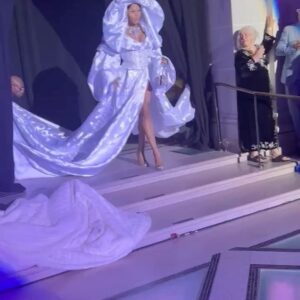 Eyricka King Instagram - Yesterday Was Nothing But Amazing I Had The opportunity to Lead My @legendarymax Season one Cast In A Night Of Full On Competition at the @brooklynmuseum 

When The MUVA of All MUVA’s Snatch Grandprize BestDressed 🏆

I Hope You Guys Are Ready For Season 3  premiering 5/19 On @hbomax watch 10 News Houses Leave It All on The Floor 

@legendary_houseoflanvin 
@legendarymax 
@hbomax