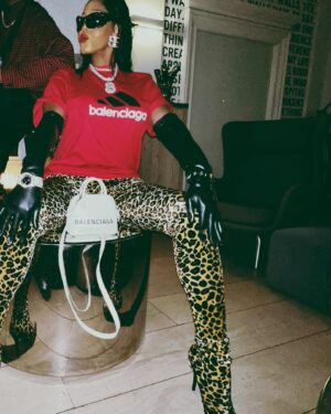 Eyricka King Instagram - Them Brooklyn Bit$@es Ain’t Really Nothing To Play With !
@demnagram 
@balenciaga