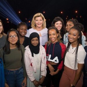 Ezinne Okparaebo Instagram - Takk til #nrklindmo som inviterte Team Ezinne til studio! Gå ikke glipp av programmet som vises i kveld kl.21.30 på NRK1! I morgen håper vi at store og små, jenter og gutter, finner veien til Stovnerbanen kl12 for å ta del i Ezinne Athletics Dagen 2018! #dowhatyoulove ❤️🏃🏾‍♀️ @ezinneathletics