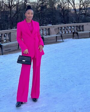 Ezinne Okparaebo Instagram - In the royal company of H.M Queen Sonja at the castle, this day was celebrated together with other amazing women. What an experience and what a day! 

Happy international woman’s day😊💕