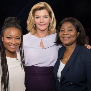 Ezinne Okparaebo Instagram - Takk til #nrklindmo som inviterte Team Ezinne til studio! Gå ikke glipp av programmet som vises i kveld kl.21.30 på NRK1! I morgen håper vi at store og små, jenter og gutter, finner veien til Stovnerbanen kl12 for å ta del i Ezinne Athletics Dagen 2018! #dowhatyoulove ❤️🏃🏾‍♀️ @ezinneathletics