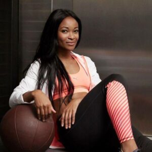 Ezinne Okparaebo Instagram - New week.. bring it on! 👊🏾 📷 @rasmusbk