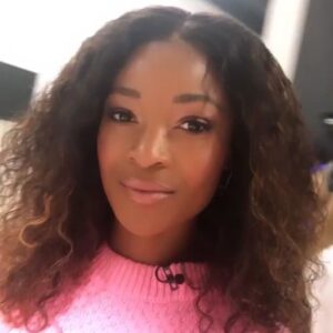 Ezinne Okparaebo Instagram - Gjest hos @gmn for å snakke om VM i friidrett som starter i dag 😊. Ønsker mine lagkamerater masse lykke til 💪