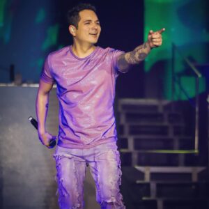 Fabián Chávez Instagram - Lazos que unen vidas, lazos que dan amor…

Fotos: @soy_alanhdez