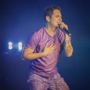 Fabián Chávez Instagram - Lazos que unen vidas, lazos que dan amor…

Fotos: @soy_alanhdez