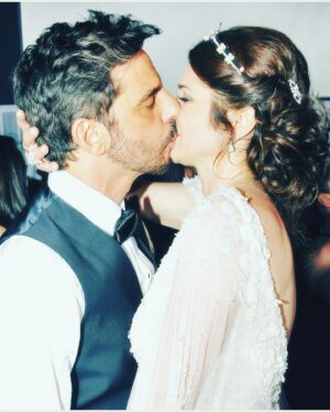 Fabián Mazzei Instagram - Y ya van 16 !!!…. Feliz día de los enamorados!!! Te amo!!!! Besos a todos los que aman y se dejan amar!!!❤️❤️