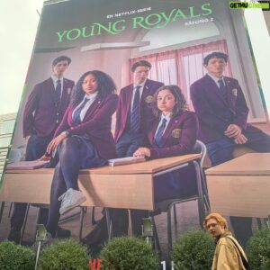 Fabian Penje Instagram - Royals forever❤️
On Netflix
