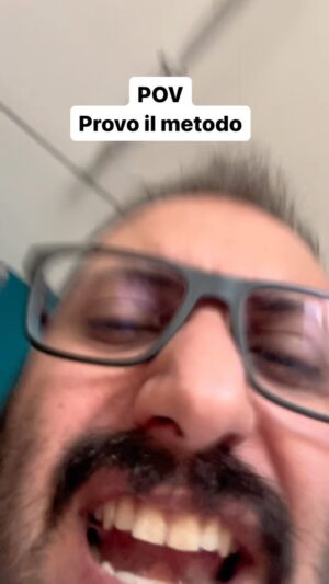 Fabio Balsamo Instagram - Ma perché a me non funziona?
@mibayed 

#coppia #lifehacks #divertente #meme #reels