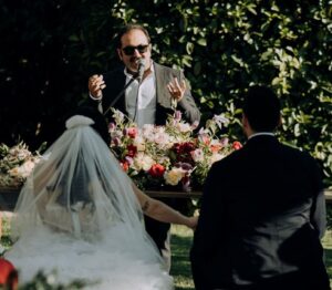 Fabio Balsamo Instagram - Caro Ciro, ancora una volta la vita ci ha voluto accanto per creare nuovi ricordi…così come :
1. Il nostro primo video 
2. Il nostro primo film 
3. La nostra prima serie 
4. Il tuo primo matrimonio
5. La nostra prima gravidanza

Ed ora …
6. Il nostro primo programma in prima serata su una rete istituzionale con un Game Show a premi dove tu fai il conduttore e io Mannaggia sempre la spalla ma perché non capisco…

The Floor Prossimamente su Rai2

#TheFloorItalia