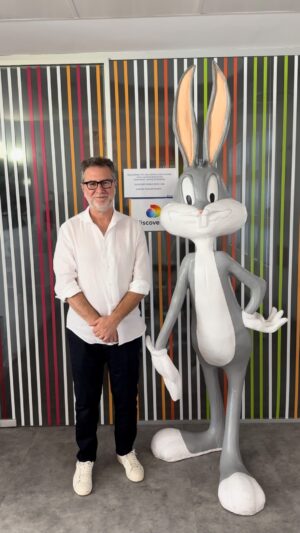 Fabio Fazio Instagram - Ho incontrato un collega 🐰 

- @fab.fazio