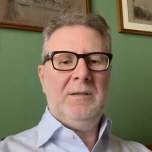 Fabio Fazio Instagram - “È davvero un grande piacere per me potervi annunciare che, domenica a Che Tempo Che Fa, avremo ospite il Segretario Generale delle Nazioni Unite, Antonio Guterres, per parlare naturalmente del presente così complesso che stiamo vivendo”.

- L’annuncio di @fab.fazio
