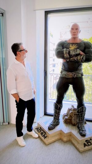 Fabio Fazio Instagram - “Comunque siam colleghi”.
- @fab.fazio e il nuovo amico @therock conosciuto a @warnerbrosdiscovery_italy_pr 😄