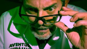 Fabio Rabello Instagram - Frames from “Toxicity” (before transformation in the Lab) • Thank you @marcelomarinho_oficial to bring me this great screenplay and also for invited me to direct this cool film 🎬

• Directed by: @fabiorabello 
• Screenplay: @marcelomarinho_oficial 
• Production: @marinhocircus 
• Movie for @aventurajurassicaoficial 

• Also thank you for all the crew, talents, make up artists, costume designer, staff, actors that make this possible 👏🏼👏🏼