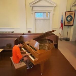 Fabio Rabello Instagram - What a great time in Charlottesville - Virginia - meeting the great university U.V.A, also had such a honor to perform in the church’s grand piano and organ with  Maestro MIchael! Thank you Virginia, you guys are amazing! What a gift! 🧡🖤🫶🏼🎶🇺🇸🔜 #charlottesville #uva #virginia #usa