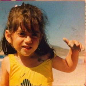 Fabiola Alarcón Instagram - De los 90' haciendo #rapon haciendo lo que quiero #quelarimanorimeperotampocosetime #swag