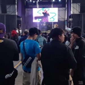 Fabiola Alarcón Instagram - Fue hermoso, muchas gracias @ovalle_cultura por esta convocatoria y por todo, y a @pinkhead.pvprikv por ser la mejor dj de la región y por acompañarme en el escenario (un sueño hecho realidad).
Primera vez que incorporo mis esculturas en mis presentaciones y fue muy lindo porque hubo mucho interés y me preguntaron bastante.
Muchas gracias al público de Ovalle, y a las ovallinas dentadas, y a todxs quienes me apoyan, y me han ido a ver desde distintos lugares de la región.
Gracias también a @marcelomiopec 🎶💚