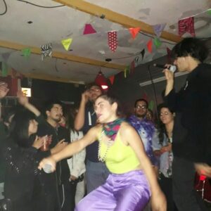 Fabiola Alarcón Instagram - hasta abajo
4-20 
nos lanzamos con el @adrianigual.cl en la serena