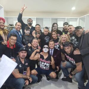 Fabiola Balbuena Torres Instagram - Cómo tenía que ser #retro 😛🤟