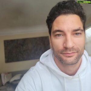 Fabrice Calmels Instagram - Hey everyone! My life is wonderful and I am doing great...blah blah blah ....Well its not! But it's exciting, I am beating myself up at work to get a location open so professionals and pre professionals and whom ever wants to challenge him or herself can train at a high athletic level. 

Lets go!
#selfie