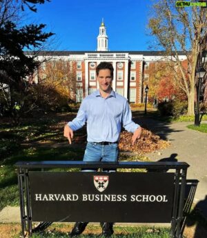 Fabrice Calmels Instagram - Blessed! 
Lets go! 

Thank you @anitaelberse @harvardhbs

Pic @gregorysenat