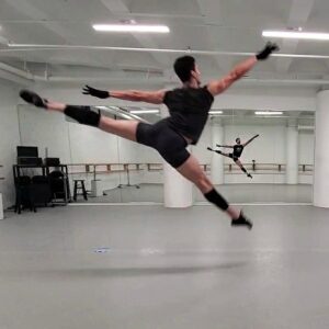 Fabrice Calmels Instagram - Keeping the machine oiled up by practicing every day 😤 the hard part is to find constant self motivation😒 I just keep reminding myself that I like uniqueness and uniqueness's path is only through grit, hard work,  and determination.😖 

So...

...I get my butt in the studio and I leap 😤🤣
