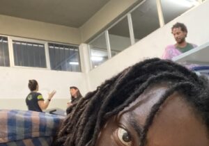 Fabrício Boliveira Instagram - No cinema, a paixão é sentimento de entrada que potencializa a feitura . No texto , na sala de ensaio, no set, pela cidade onde estamos rodando e por fim pelo filme pronto. Afeto circulando todo esse processo  e nossa equipe brasileira foi um bálsamo em talento e união. Saio renovado desse longo processo e cheio de amigos!! Obrigado equipe, vocês fizeram a mágica da paixão ser atualizada e materializada .  Axés e Evoés ao nosso cinema Brasileiro!!! #tbt  de 1 semana e pouco atrás do fim do Filme Silêncio.