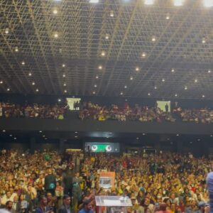 Fabrício Boliveira Instagram - Foram passos no futuro. ✨✨Deixamos pra trás toda anti-verdade e  encontramos as necessidades. Inclusão das Humanidades. ✨✨Todas / todos / Todes / todxs, um Brasil querente, desejoso e ativo. Mulheres, muitas mulheridades, incluindo pouquíssimes bolsonaristas , votades popularmente,todes, pra estarem lá. Sem fakes o Brasil é FODAAA 🇧🇷!! Orgulho renovado e aprendizados nas mangas sabor esperança. ACESSIBILIDADE!!! Não esquecerei jamais. 2% pra cultura tmb. Ribeirinhas, Indígenas, Ciganas, ialorixás, escuta pras crianças, povos nômades e suas complexidades; e combate ao etarismo. Vamos chegar lá! Obrigado 4 Conferência Nacional de Cultura, agradecido por cada encontro, vamos com tudo @minc, SAV e  @funarte ✨✨✨✨✨✨✨ 🇧🇷