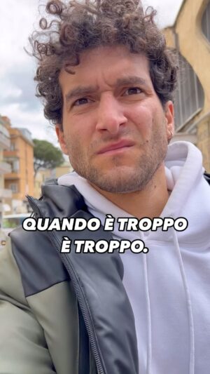 Fabrizio Colica Instagram - Sono andato personalmente in #Campidoglio per lamentarmi delle condizioni di #Roma e ho scoperto una cosa sconvolgente