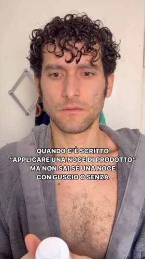 Fabrizio Colica Instagram - Ma poi noce di che? Di cocco? Di macadamia? 
#curlyhair #capelli #ricci #men