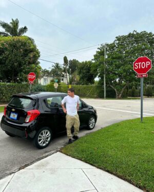 Facundo Gambandé Instagram - Mi semana en Miami 📍

Amigos, jodita, auto ( @ebesmiami ), comida y playa! 😍