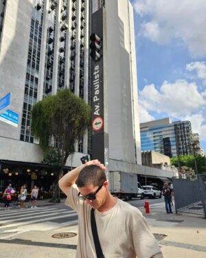 Facundo Gambandé Instagram - Un día paseando por Sao Paulo!