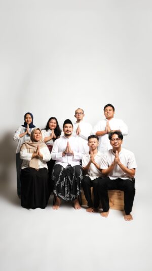 Fadi Iskandar Instagram - Selamat Hari Raya Idul Fitri 1 Syawal 1445 Hijriyah

- @fadipotret family -