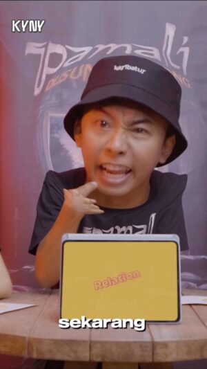 Fajar Nugra Instagram - Ada apa nih @fajar_nugra marah-marah sampe bikin @yasaminjasem nangis gitu?!😱 Tonton full videonya klik link di bio peeps!!!

Tayang di bioskop 12 Oktober 2023!

Disutradarai oleh @bobbyprasetyo 
Dibintangi oleh:
@fajar_nugra @yasaminjasem @arla.ailani @deapanendra @bukiegn @anantya.kirana @encebagus_  @whanidarmawan 
@wina_marrino @pamalimovie 

.
Follow @kyny.entertainment 
#kyny #kynyentertainment #pamali #pamalimovie