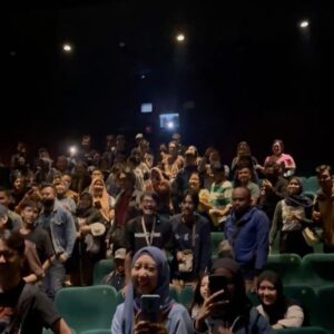 Fajar Nugra Instagram - Barudak Edas! Emang ada apa sih sama cebok? Buat yang belum nonton Pamali: Dusun Pocong, cari taunya di bioskop yak. Buat yang udah nonton, ssssttt boleh komen kocak-kocakan tapi jangan spoiler 🤫 wkwk