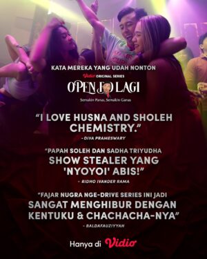 Fajar Nugra Instagram - Ini dia kata mereka yang udah nonton series yang #SemakinPanasSemakinGanas ini sampai selesai!

Emang bener ya Papa @fajar_nugra sama @sadhatriyudha si paling nyonyoi 🫦💦

#VidioOriginalSeries