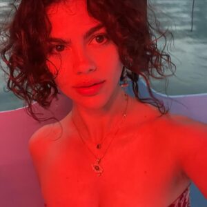 Fallon Smythe Instagram - wondrous time gave me the blues and then purple-pink skies💞🌷🧞‍♀️🦩🪁🧡 (it was a Taylor coded trip - apologizes for the last video)