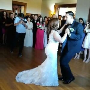 Fanny Veliz Grande Instagram - Five years ago today I married my best friend and the love of my life. Making our dreams come true together is the biggest blessing. Thank you honey for being my rock and the best husband a girl could ask for. Si tu no bailas conmigo, prefiero no bailar. #love #anniversary #partnership