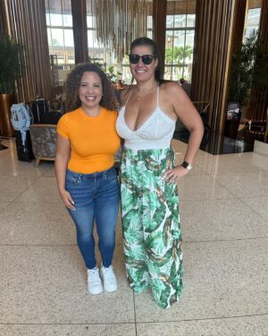 Fanny Veliz Grande Instagram - Alright Miami, It’s been real. Had an amazing time at @lattitudeventures Got to spend a day at the beach and it brought me back to growing up in Venezuela. Got to see two of my cousins and a friend from elementary school. And the best part is, did it all with my love #travel #latina #miami