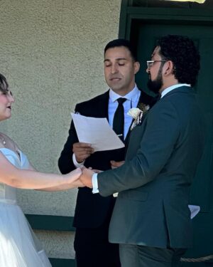 Fanny Veliz Grande Instagram - My hubby @nelson_grande married our nephew Nelson and his new wife Kayla today. Love having all three kids together. At the end of the day, family is the most important thing #love #wedding #familia