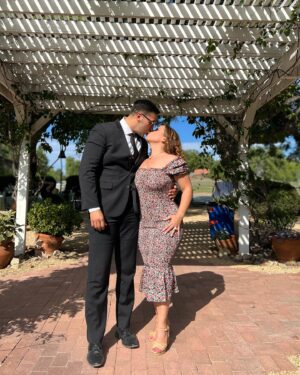 Fanny Veliz Grande Instagram - My hubby @nelson_grande married our nephew Nelson and his new wife Kayla today. Love having all three kids together. At the end of the day, family is the most important thing #love #wedding #familia