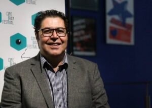 Farhad Aslani Instagram - Cine Iran  festival 🍁

حضور در این جشنواره بهانه ای شد برای دیدن هموطنان عزیز در تورنتو کانادا هرچند سفر کوتاه بود و مسافت بسیار زیاد اما محبت و انرژی مثبت این عزیزان سختی سفر رو برای من آسان کرد 
به امید سرفرازی و سر بلندی همه ایرانیان در هر جای جهان