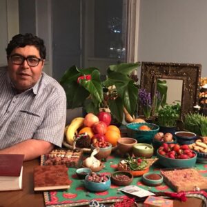 Farhad Aslani Instagram - سال نو مبارک
خداوندا در این شب مبارک 
برای مردم عزیز کشورم آرزوی سلامتی،شادکامی و برکت دارم و برای نوجوانان و جوانان کشورم آرزوی نشاط و آینده روشن دارم 
خداوندا شادی دوستی با مردم جهان و آینده ای بدون اضطراب و روشن و عدالت حسرت و آرزوی این مردم است ، آرزوی ما را برآورده کن
پروردگارا هرآنکس که به این مرز و بوم و این مردم نازنین خائن است و خیانت می‌کند بی آبرو کن و دودمانش را بر باد ده 
آمین یا رب العالمین