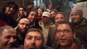 Farhad Aslani Instagram - هم اکنون سر فیلمبرداری ماجان 
گاراژی در شوش 
یلداتون مبارک باشه
@hesamkhalilnezhad@mehdidelkhasteh @faezeh.garakani@saeedbojnordi